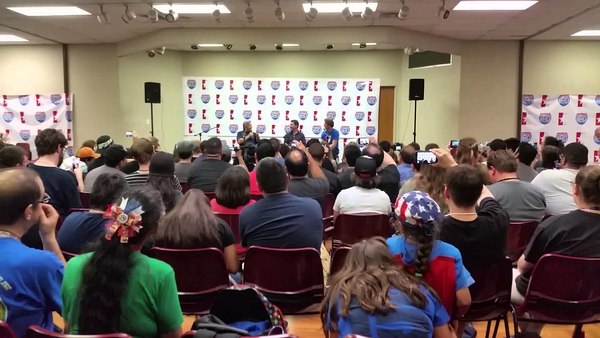 Texas Comicon 2015    Frank Welker And Peter Cullen FULL Transformers Voice Actors Panel (1 of 1)